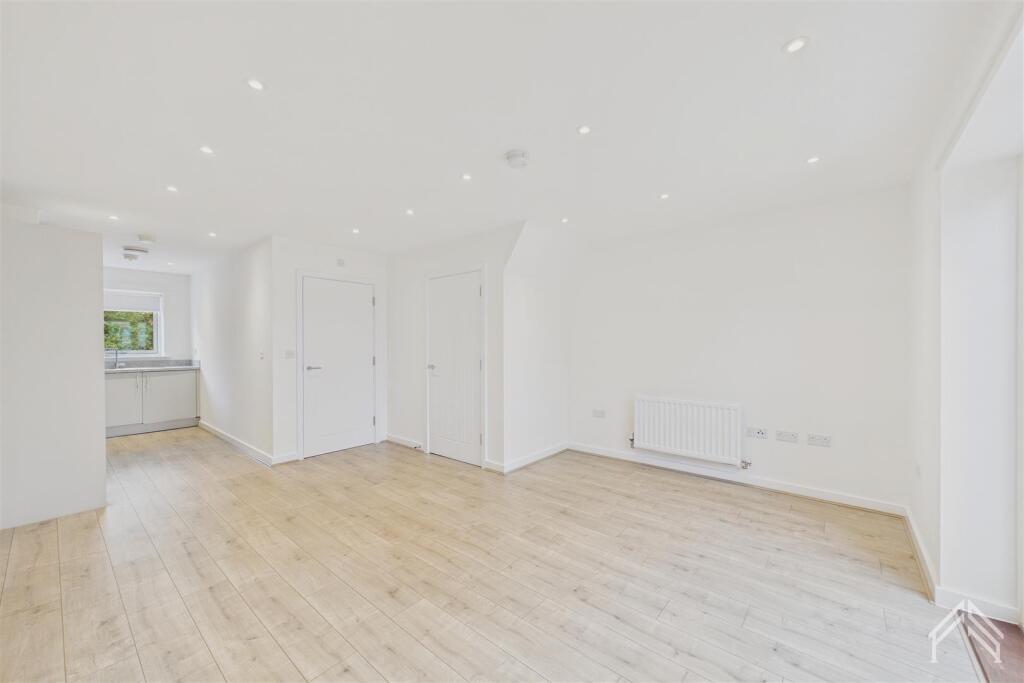House in Harlow, Church Langley - View 3