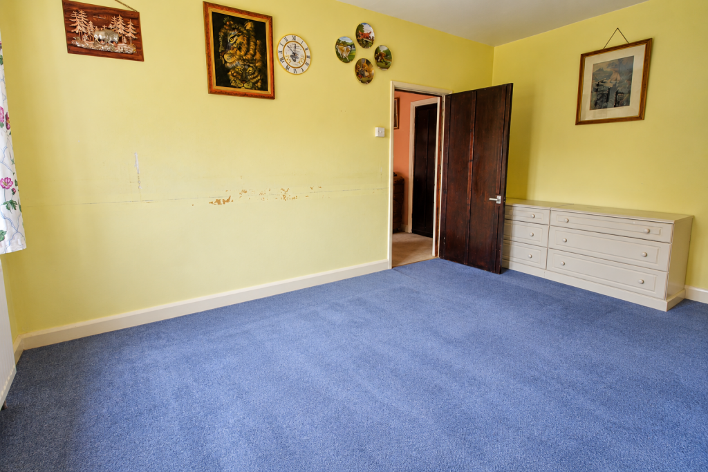 House in Tonbridge - More