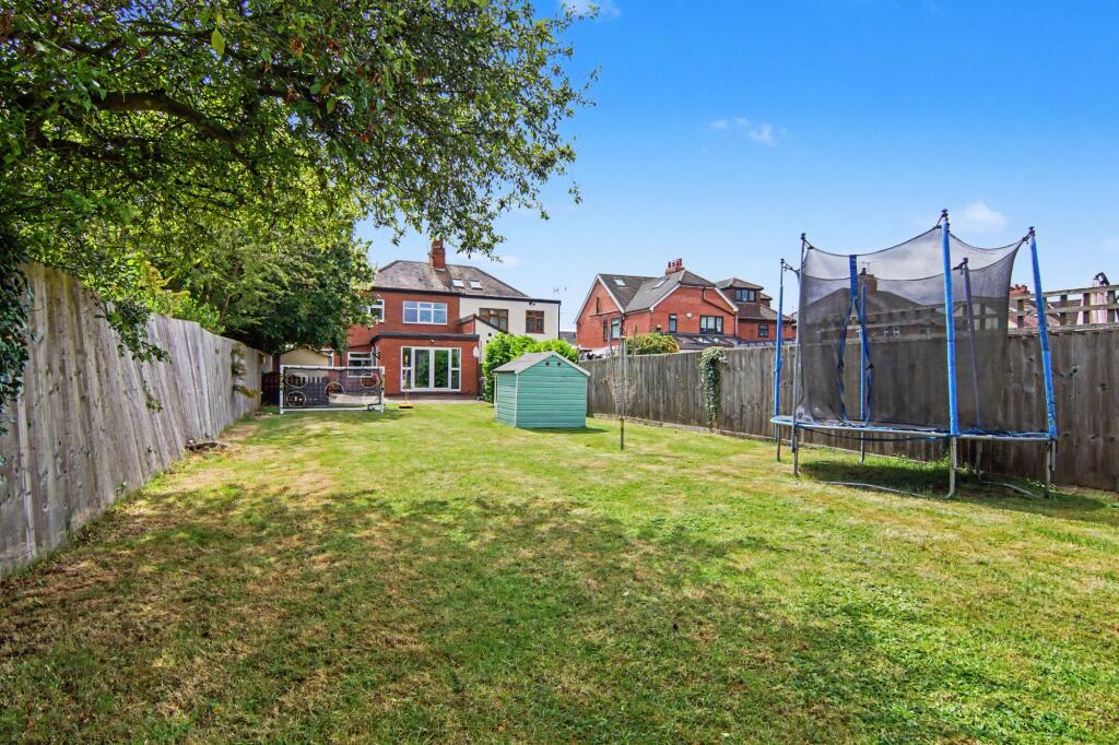 Gipsy Lane, Nuneaton, CV11 photo 4