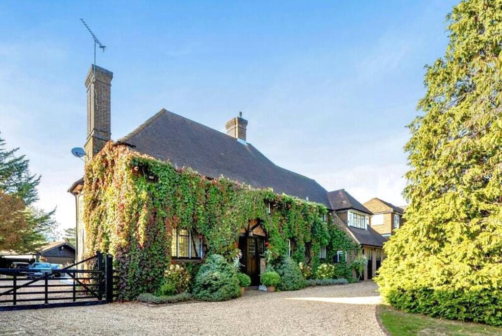 Main image of property: Osborne Road, Potters Bar, EN6