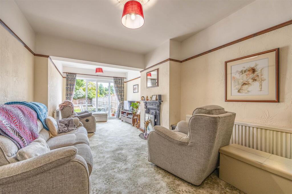 House in Southend-on-Sea, Southchurch - View 3