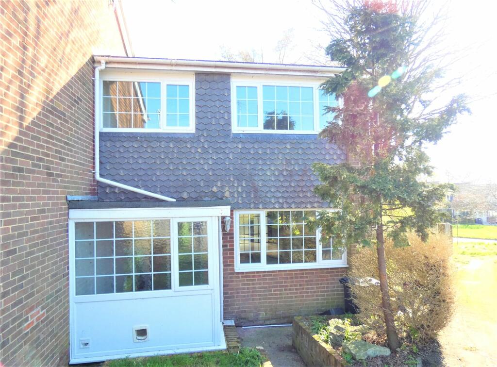 Main image of property: Cypress Crescent, Waterlooville, Hampshire, PO8