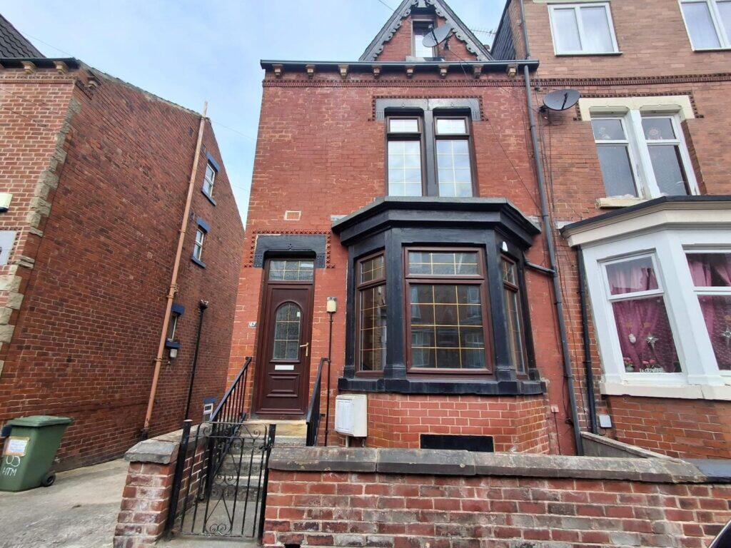 Main image of property: Hill Top Mount, Leeds, LS8