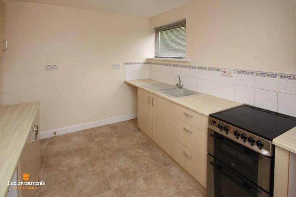 Apartment in Warwick - View 4
