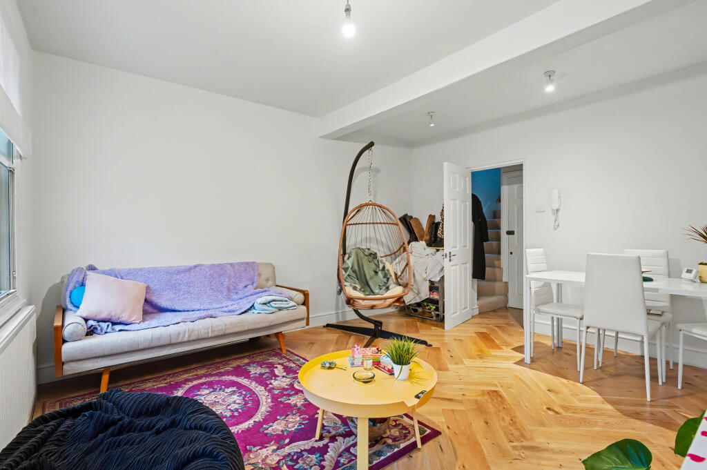 Gray'S Inn Road, Bloomsbury, WC1X - View 4