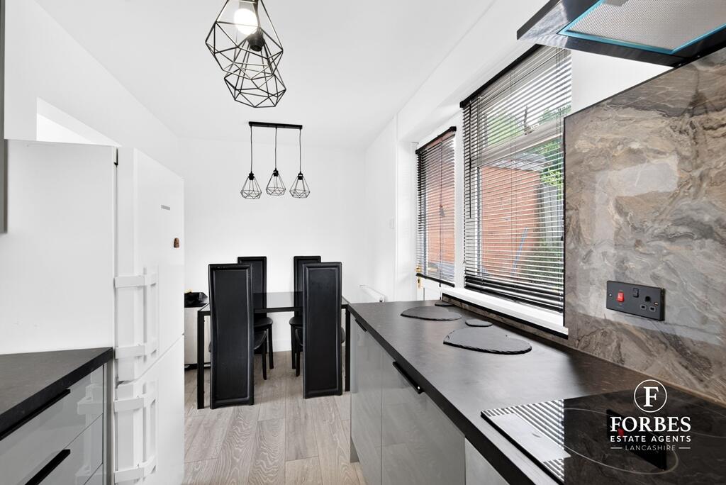 Marlborough Drive, Walton-le-Dale, Preston, PR5 - View 4