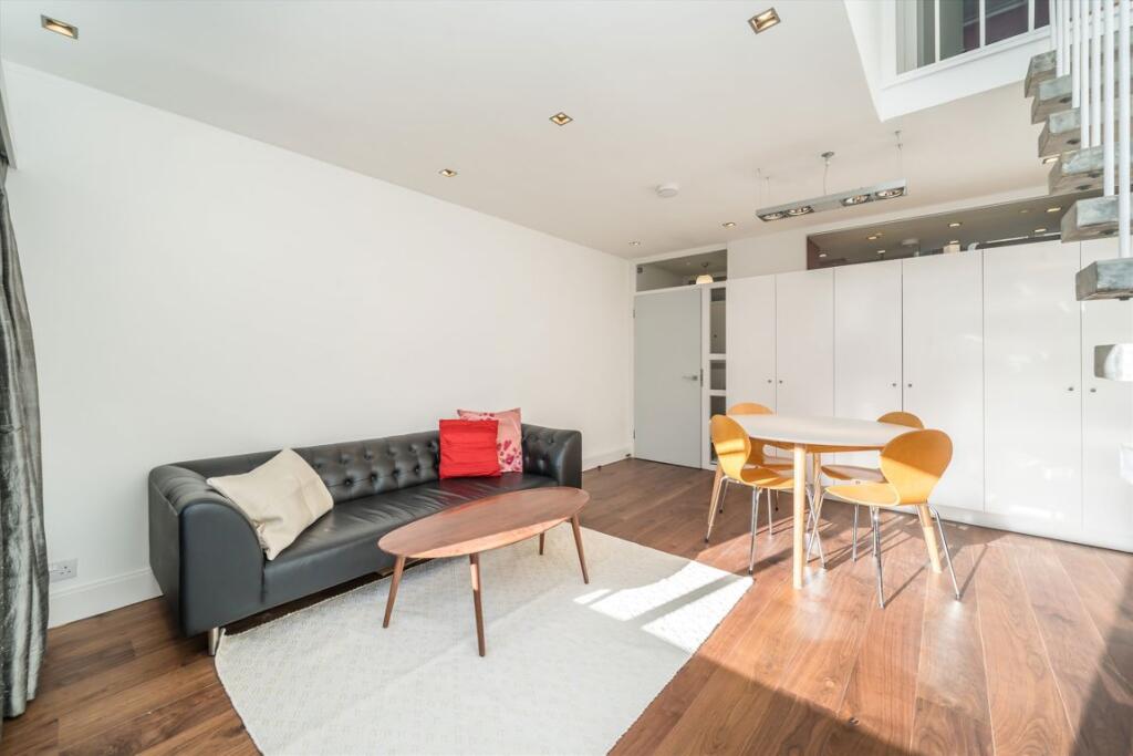Apartment in London, St Luke's, Finsbury - View 4