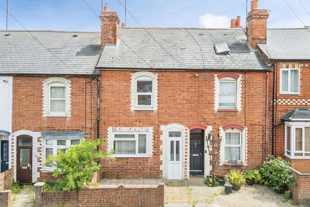 Main image of property: Shaftesbury Road, Reading, RG30