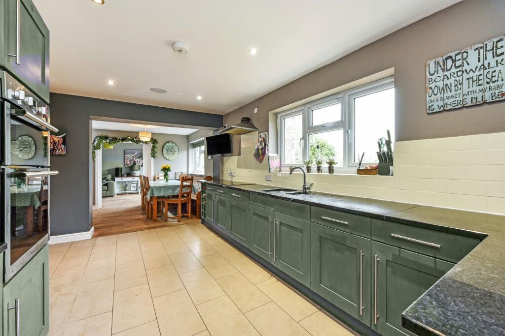 House in Guildford - View 3