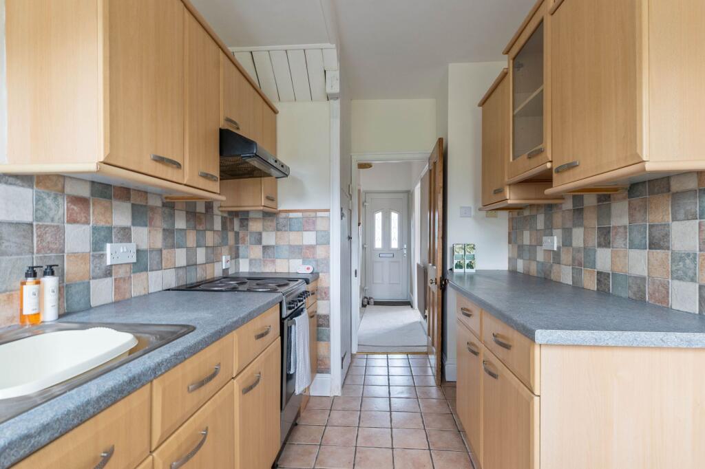 Gaer Park Avenue, Newport, NP20 photo 2