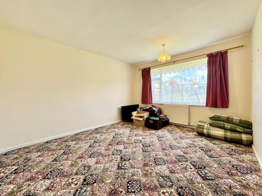House in Powys, Llandrindod Wells - More