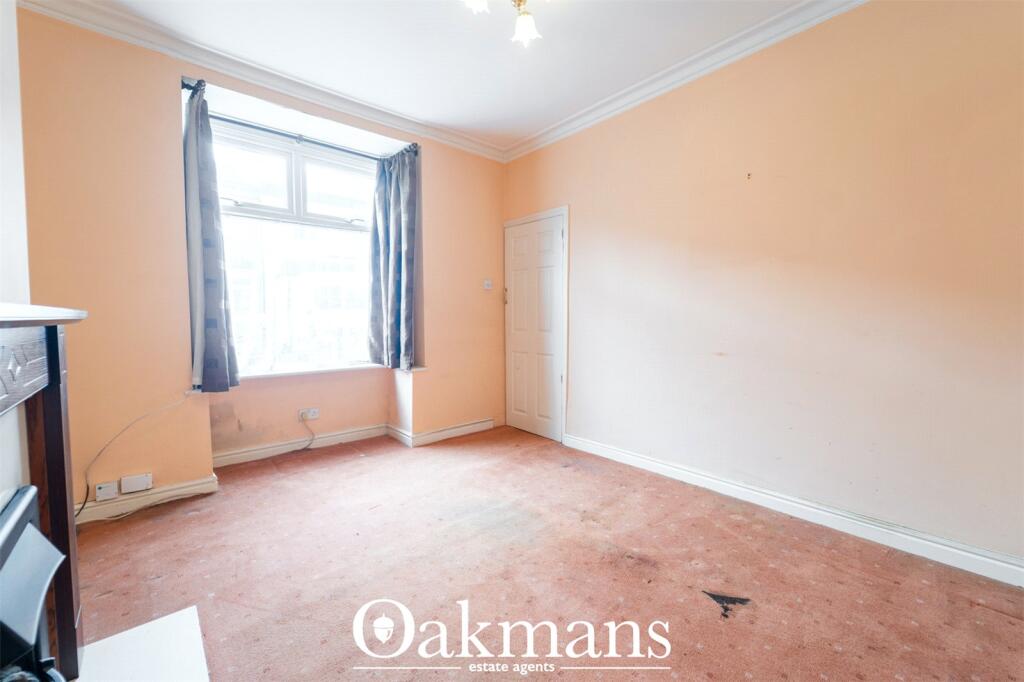 House in Birmingham, Cotteridge - More
