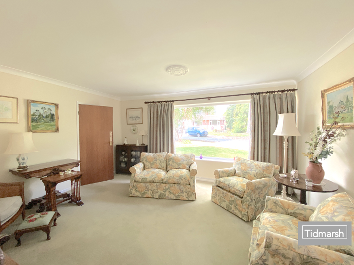 6 Fairfield Drive, Codsall WV8 2AB photo 4