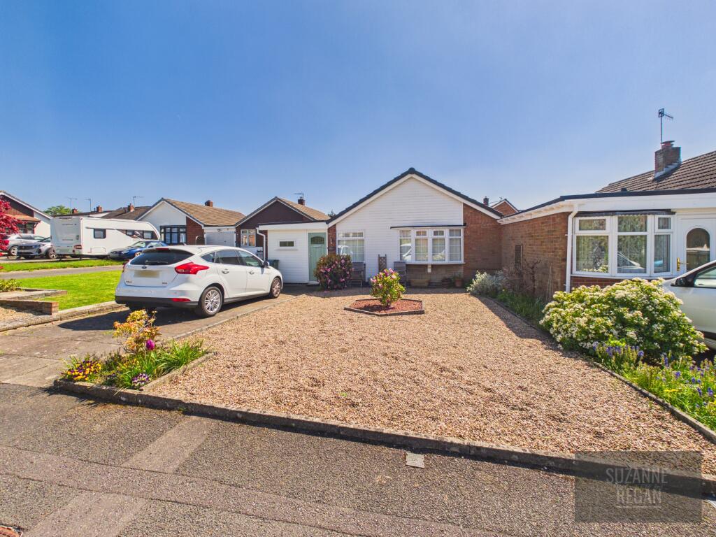 2-bed house on Bexfield Close, Allesley, Coventry, West Midlands, £300,000