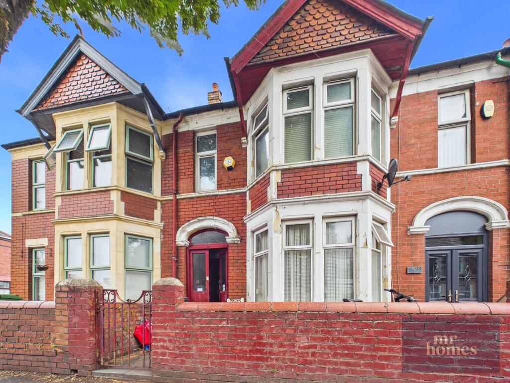 House in Cardiff, Grangetown - View 3