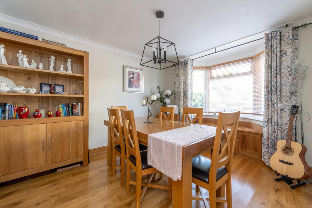 House in Yeovil, Somerset - View 4
