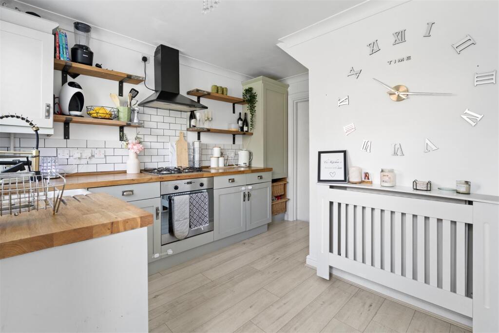 House in Stockton-on-Tees, Norton - View 3