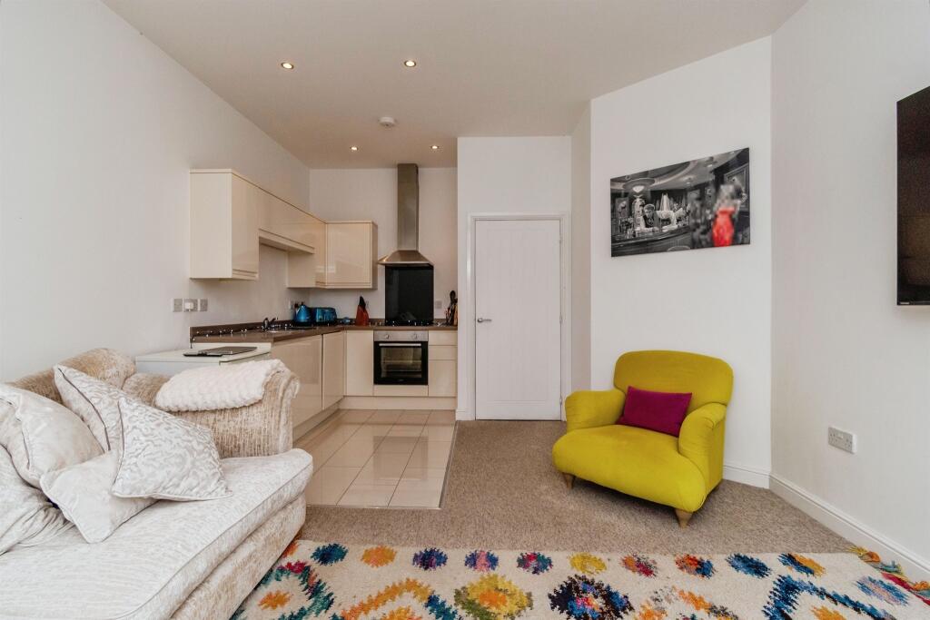 Apartment in Walsall - View 4