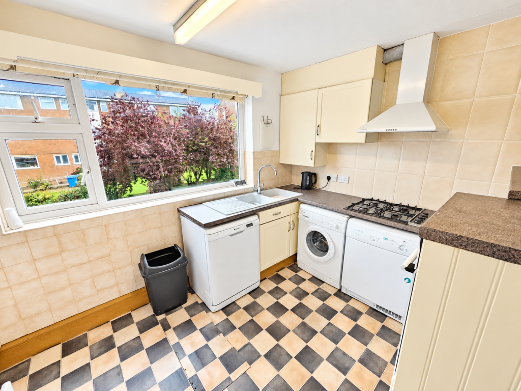 Apartment in York - View 5