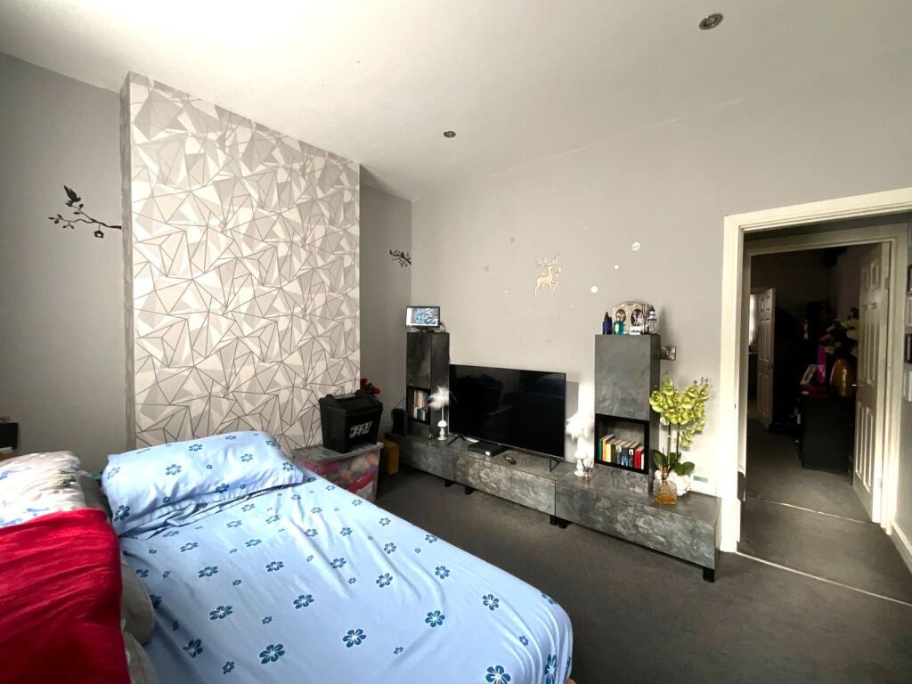 House in Doncaster, South Yorkshire - More