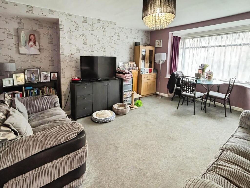 House in Birmingham, West Midlands - View 5