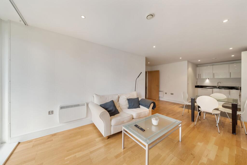 Drayton Park, London, N5 - View 6