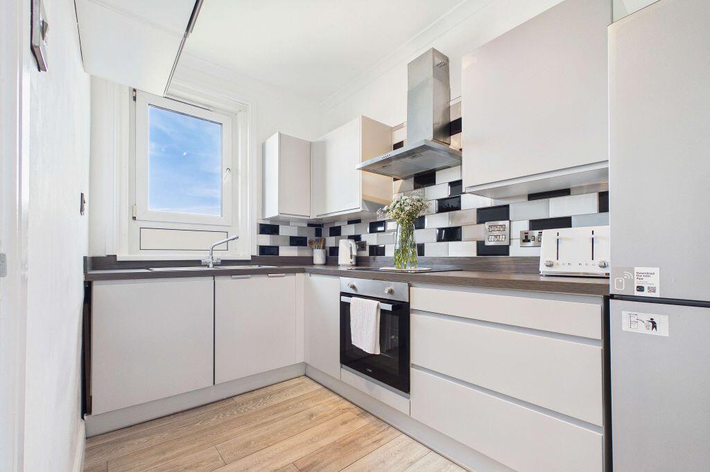 Apartment in Edinburgh - More