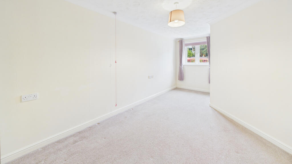 Apartment in Truro - View 3