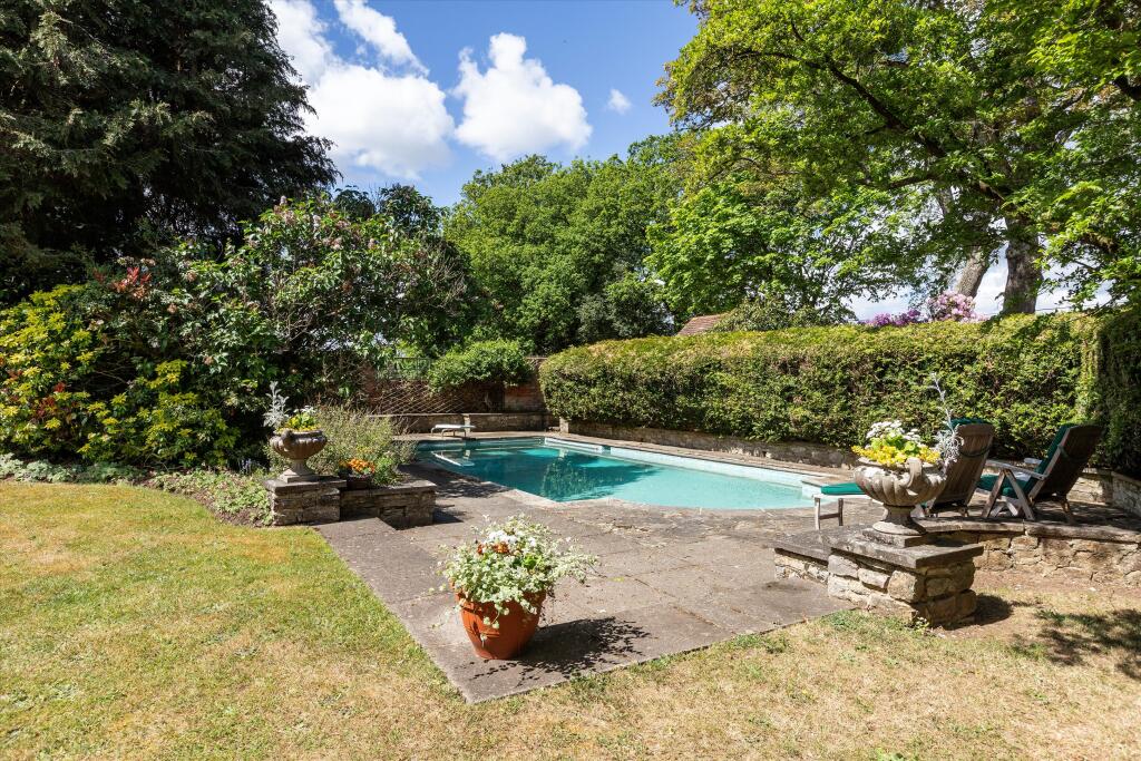 House in Waverley, Churt - View 4