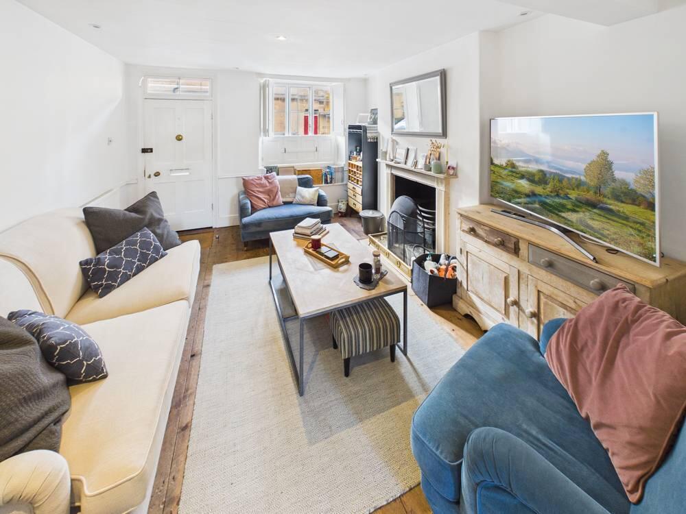 House in Gloucester - View 5