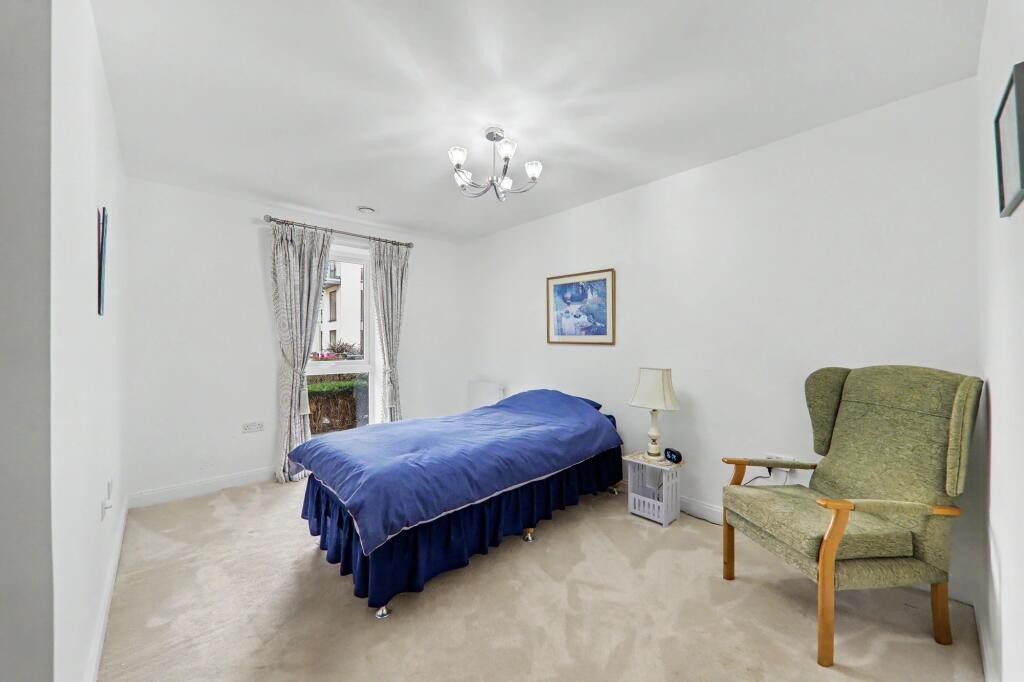 Apartment in Brighton - View 5