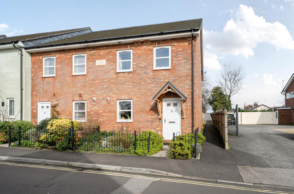 Main image of property: Cottage Terrace, Littlefield Road, Alton, Hampshire, GU34