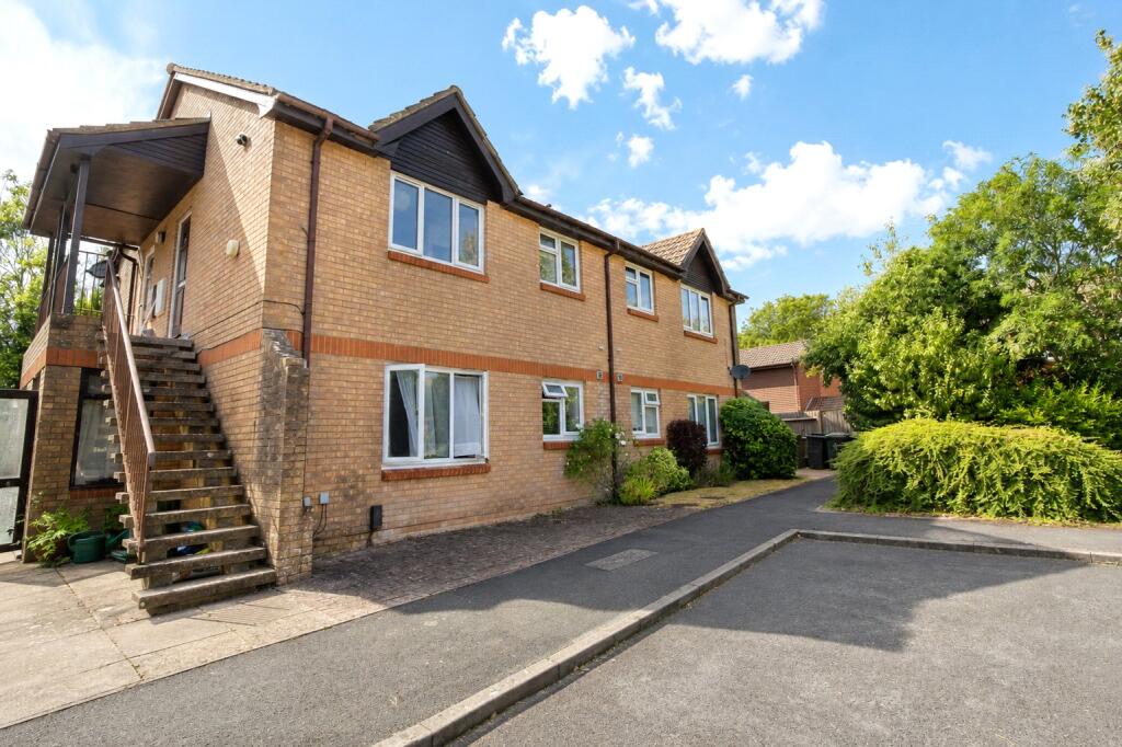 Main image of property: Kings Road, Petersfield, Hampshire, GU32