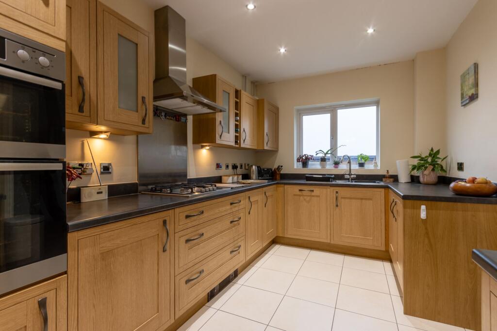 Swinyard Road, Malvern, WR14 photo 3
