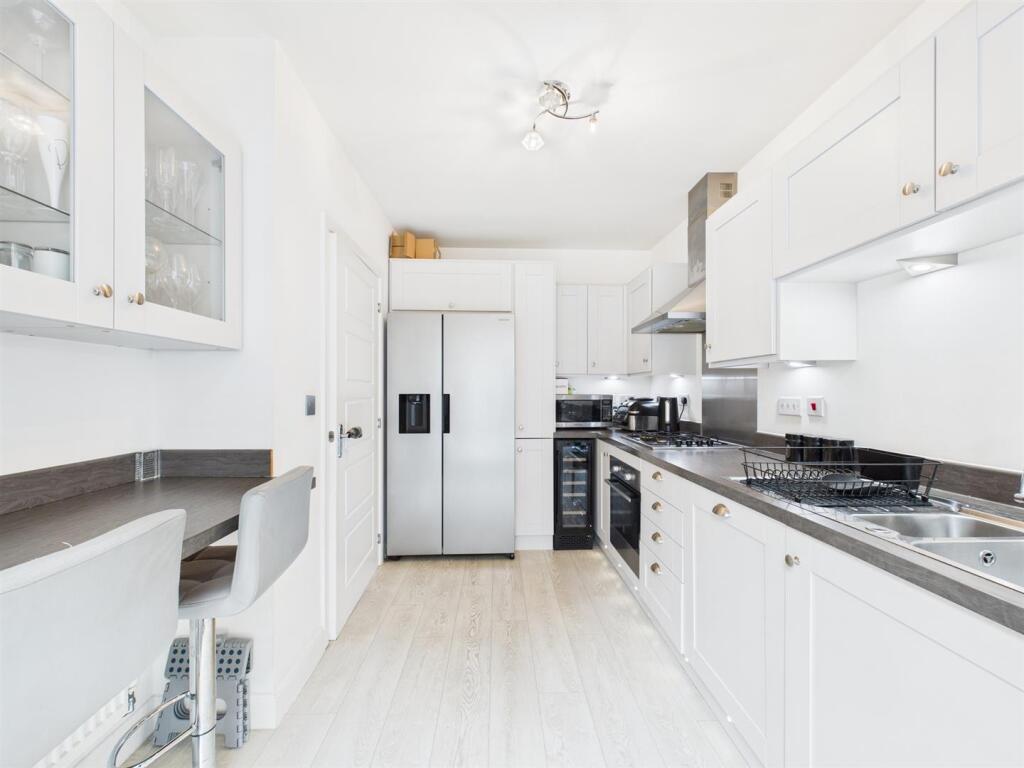 House in London, Cane Hill Park - More