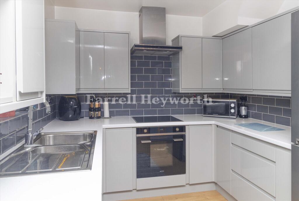 House in Lancaster, Morecambe - More
