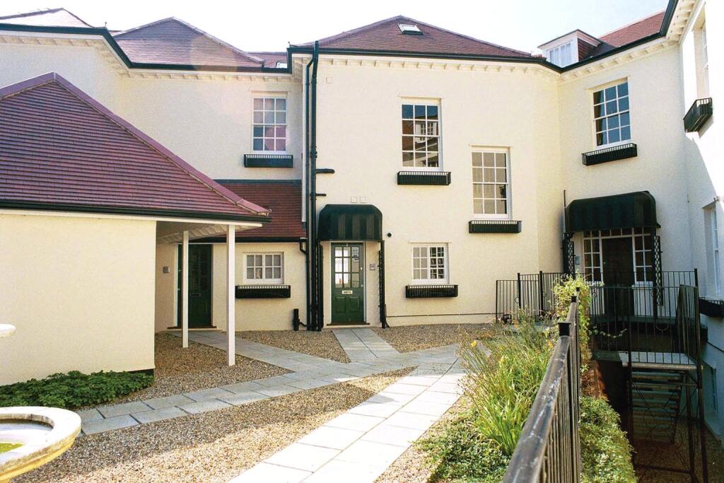 Coronation Court, Green Road, Newmarket, Suffolk, CB8 photo 3