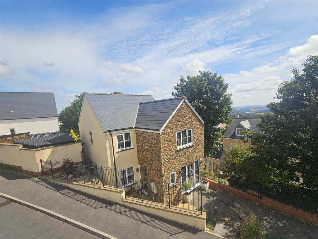 Main image of property: Buzzard Rise, Gunnislake