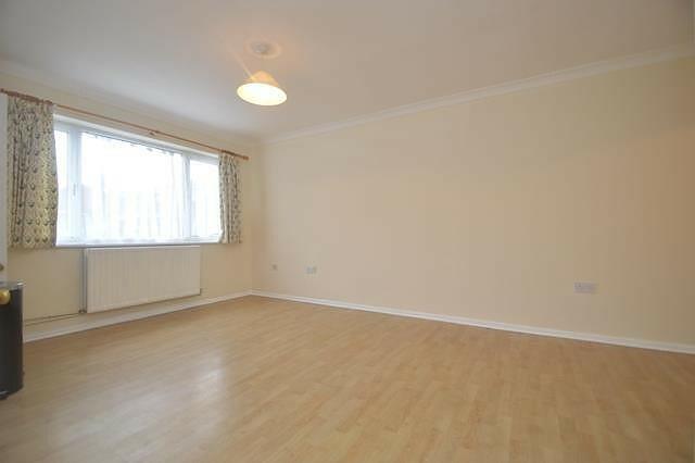 3 bedroom Terraced House in Milford photo 4