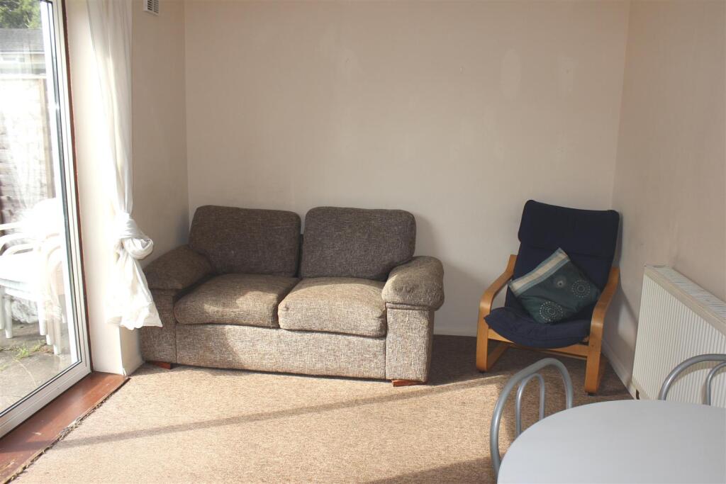 House in Twickenham - View 4