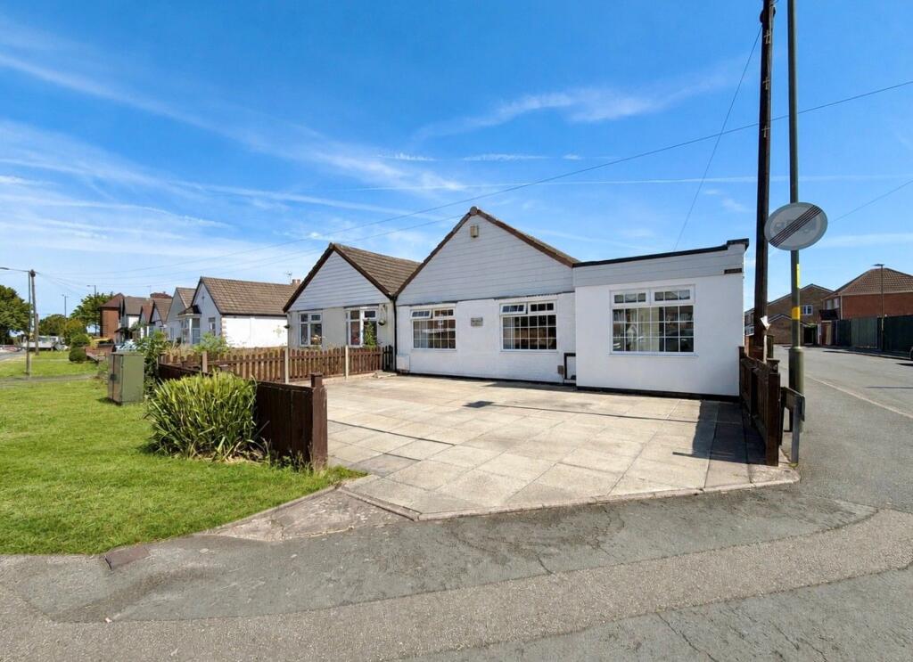 Main image of property: Highters Heath Lane, Birmingham, B14 4TB