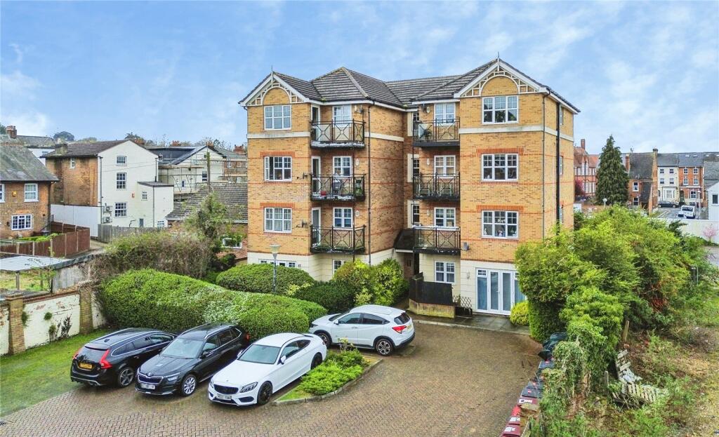 Main image of property: Bedford Road, Reading, Berkshire, RG1