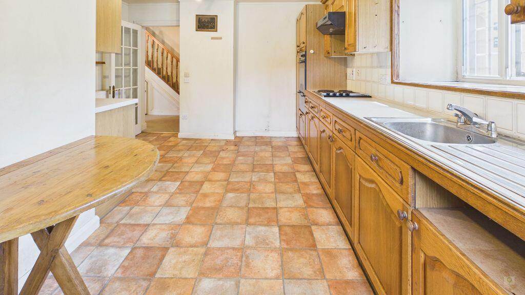 Hayes End Manor, South Petherton - View 4