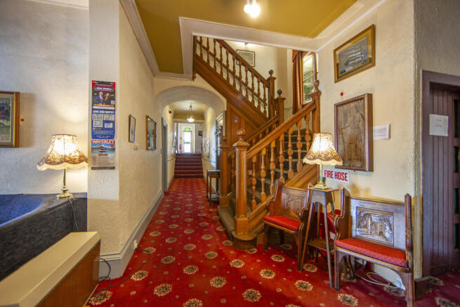 1Z6E7712 stairs