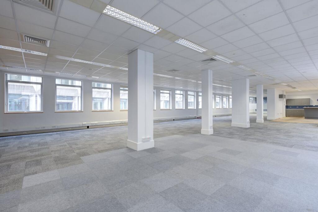 albany house petty france 2808 office 10.jpg
