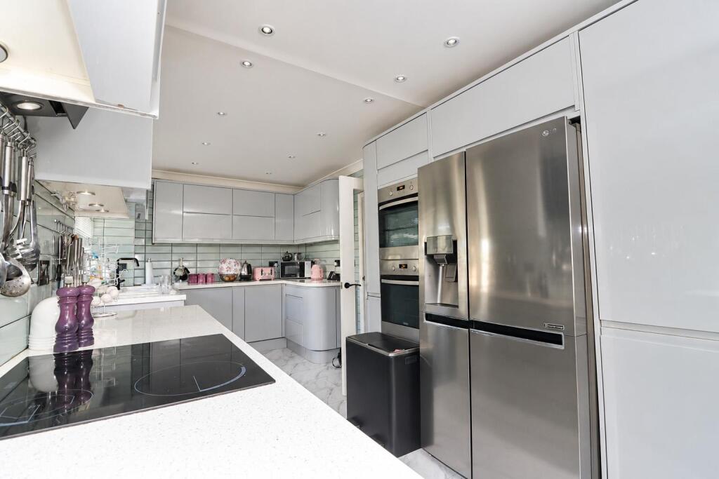 House in Maldon, Althorne - View 3