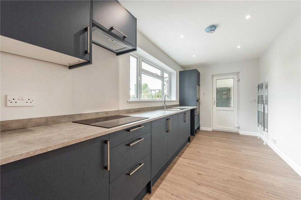 House in Southampton - View 2