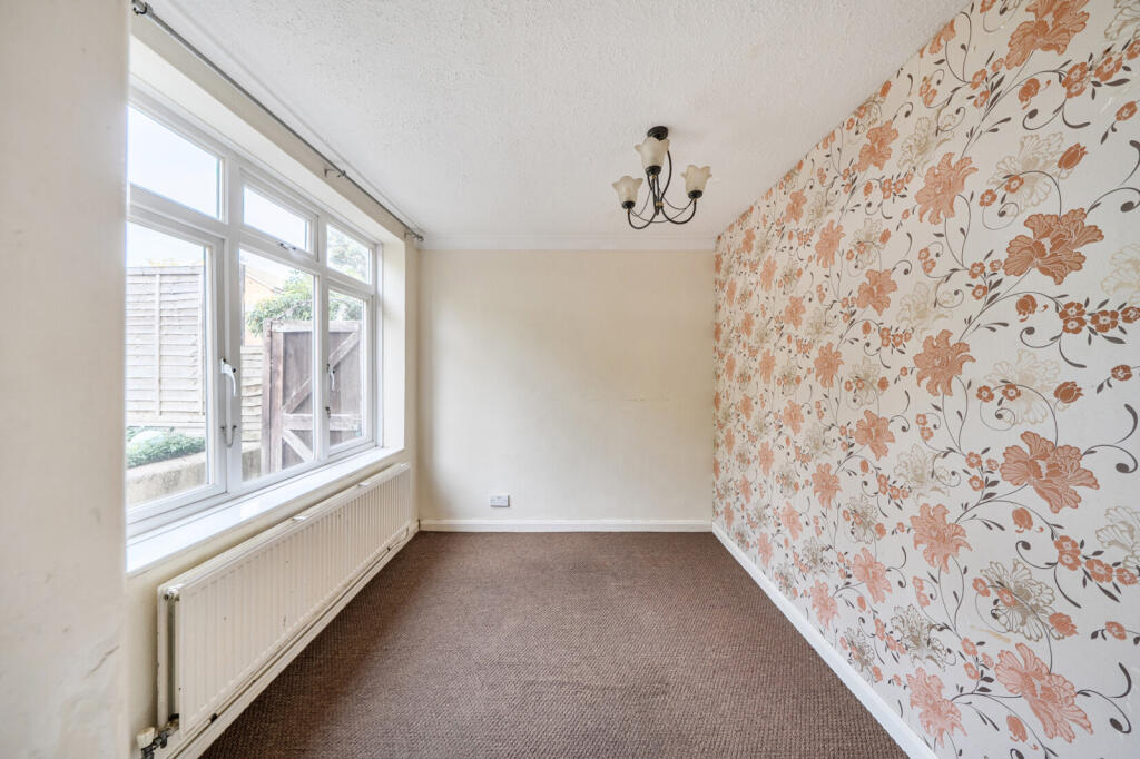 House in Slough - View 3