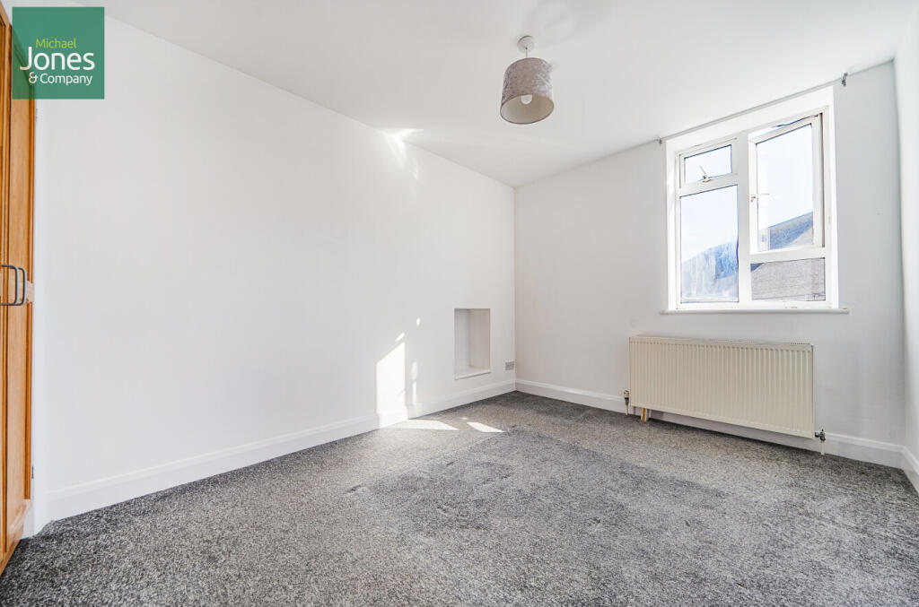 Apartment in Adur, Lancing - More