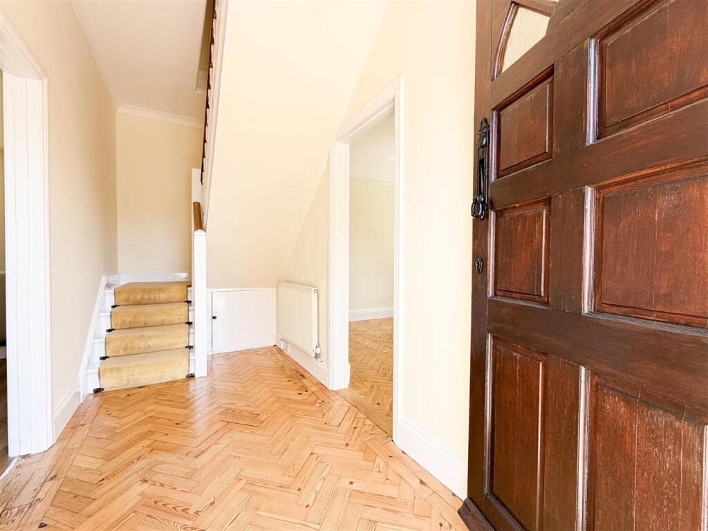 House in Eastbourne, East Sussex - View 2